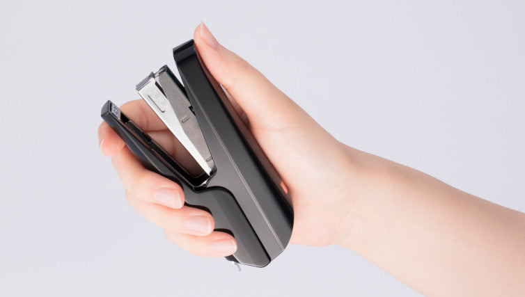 MAX Professional Grade High-Intensity Hand Stapler